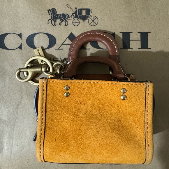 🥰 Coach Mini Rogue Bag Charm - Picture 2 of 7
